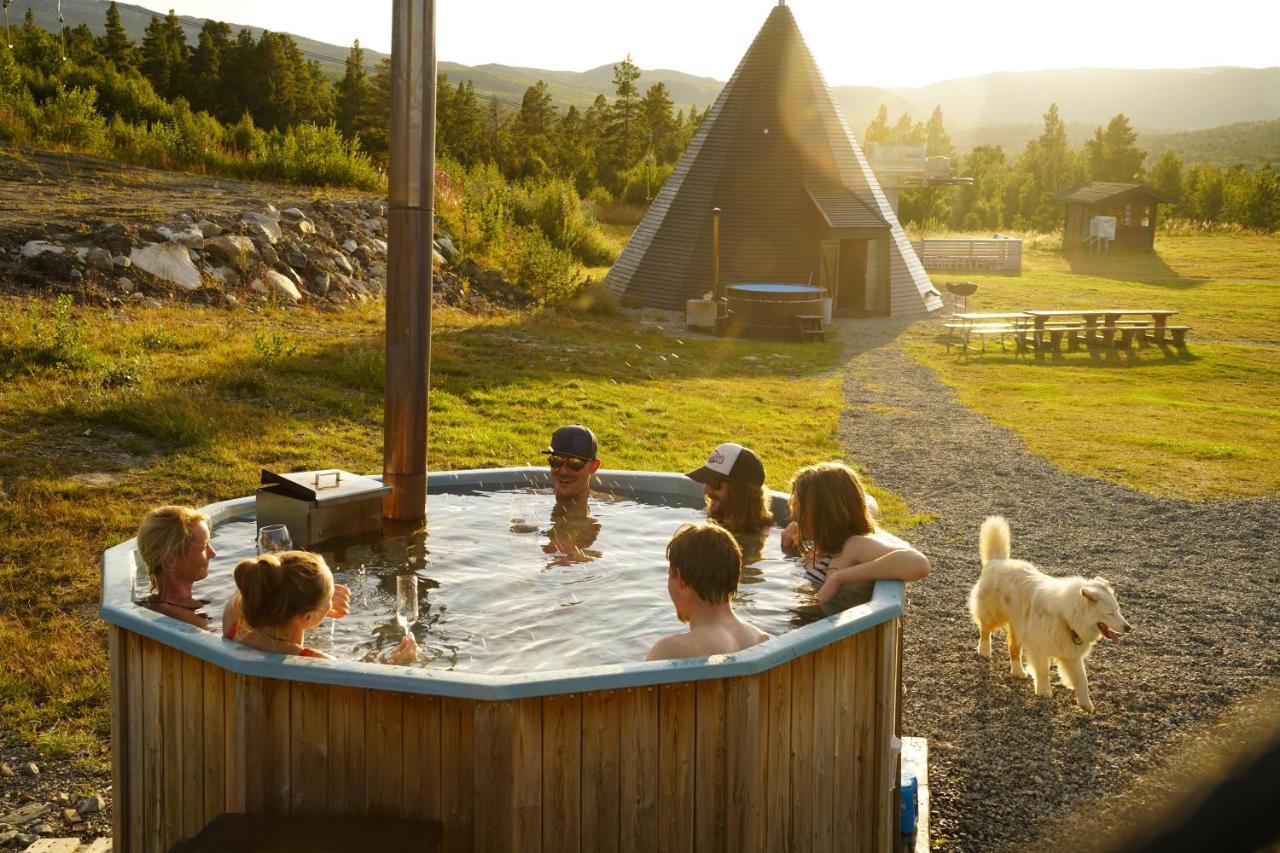 Active Adventure Base - Apartment & Lavvo, Dagali Fjellpark Eksteriør billede