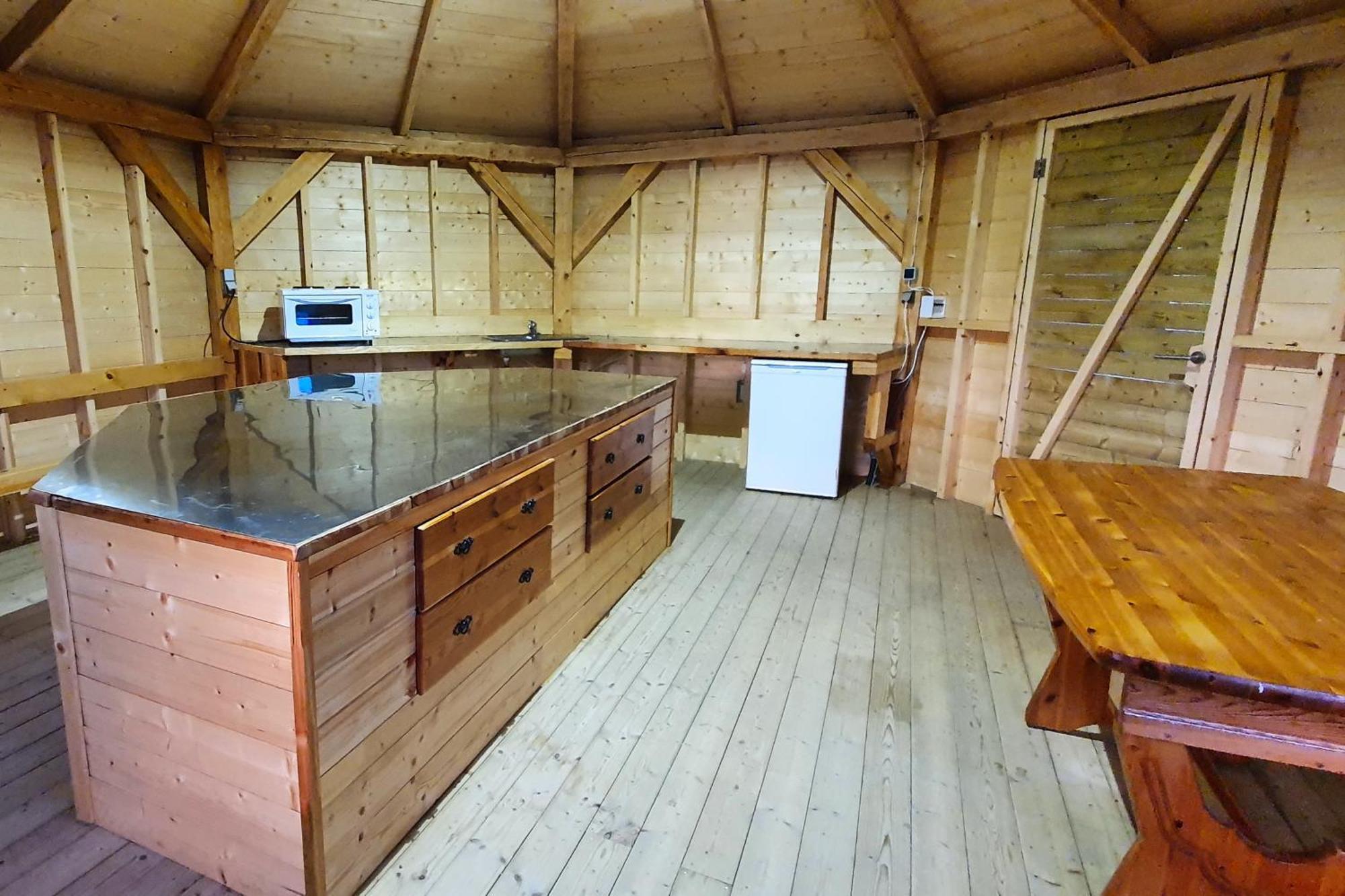 Active Adventure Base - Apartment & Lavvo, Dagali Fjellpark Eksteriør billede